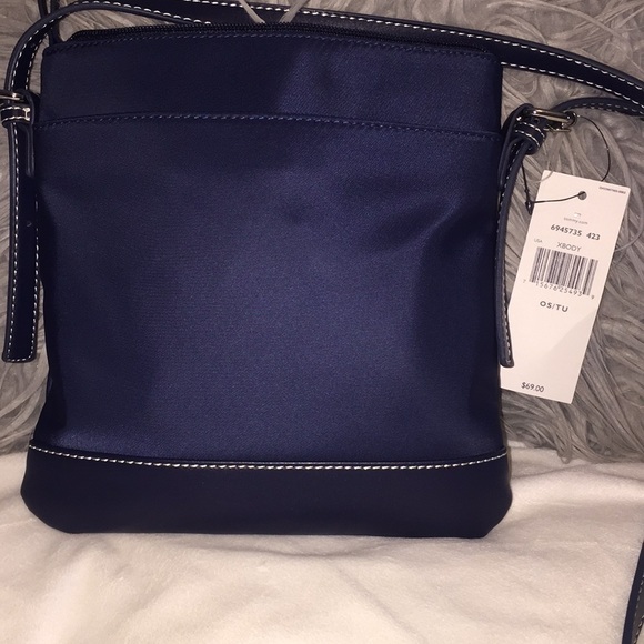 Tommy Hilfiger crossbody purse - Picture 2 of 4